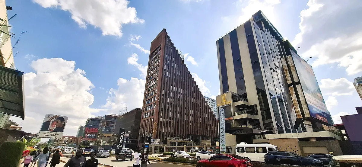 Kilimani Ring Road with new apartment blocks, Kilimani, Nairobi